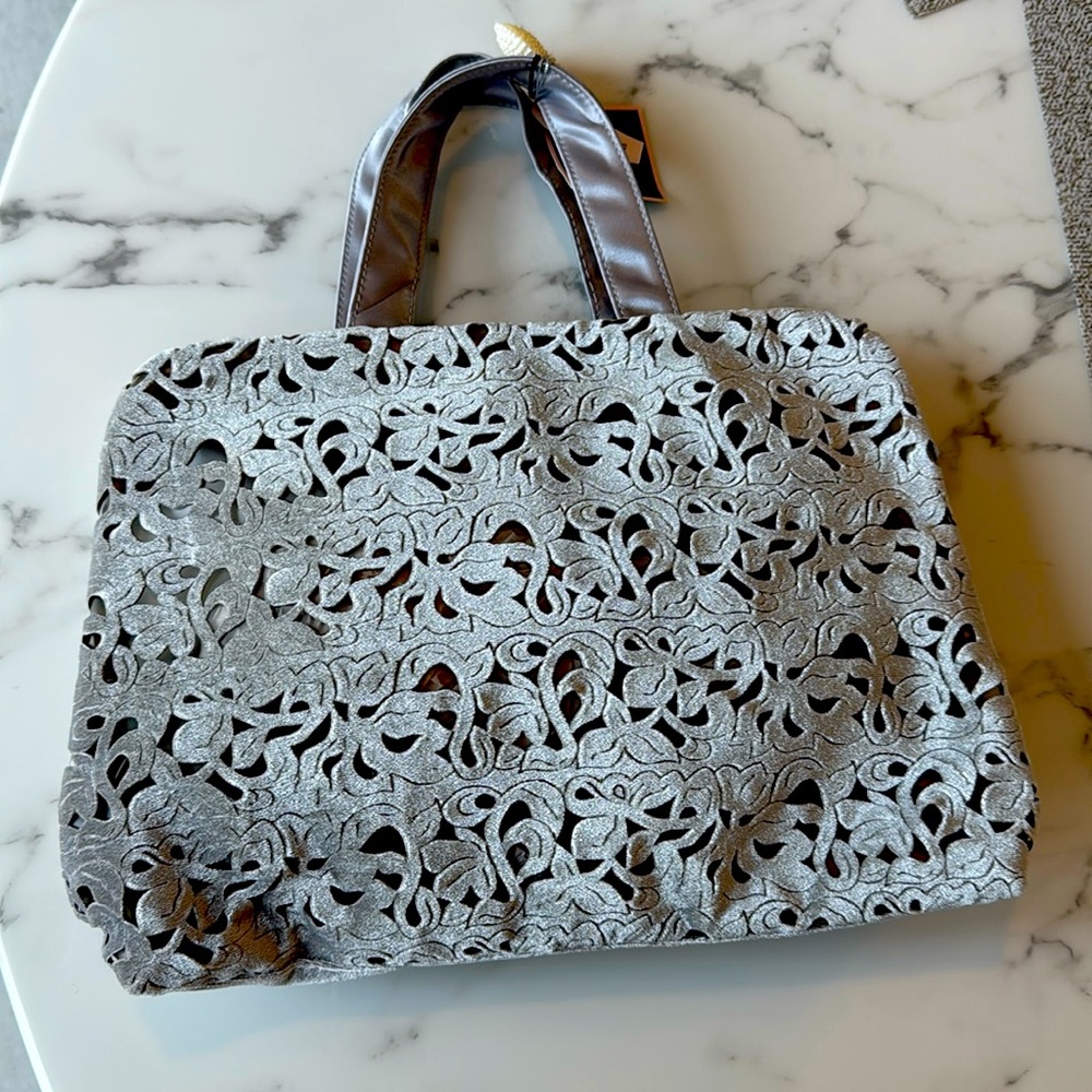 NWT elegant travel bag